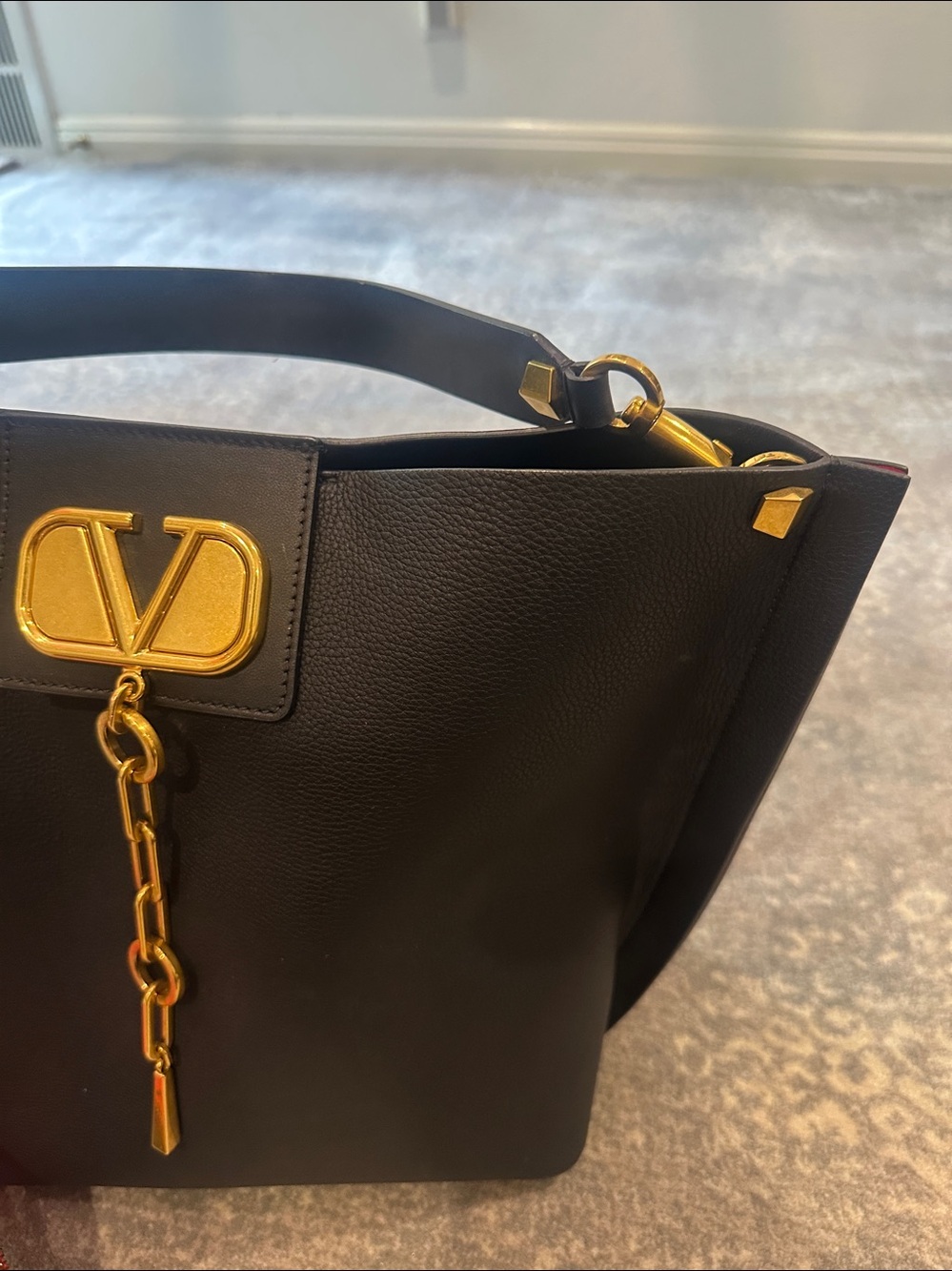 Valentino Garavani Black Leather V logo with Boho bag large NWOT - Picture 12 of 16